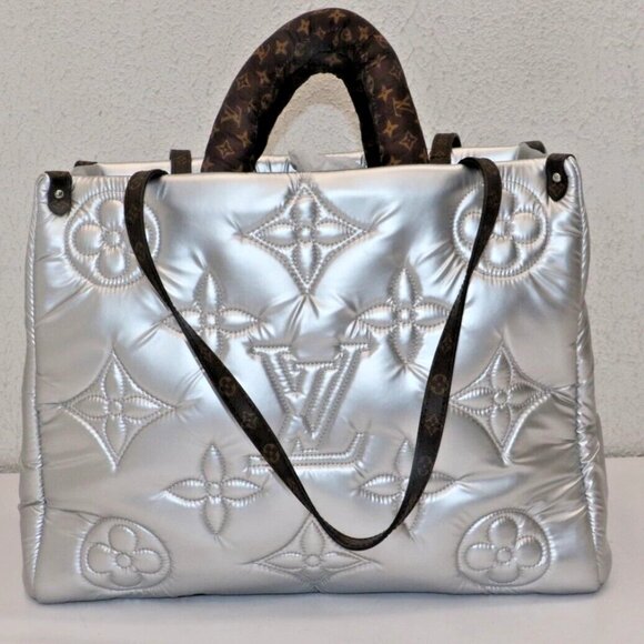 Louis Vuitton Econyl Onthego GM Pillow Silver Bag Puffer Giant Flower Monogram - Picture 1 of 14